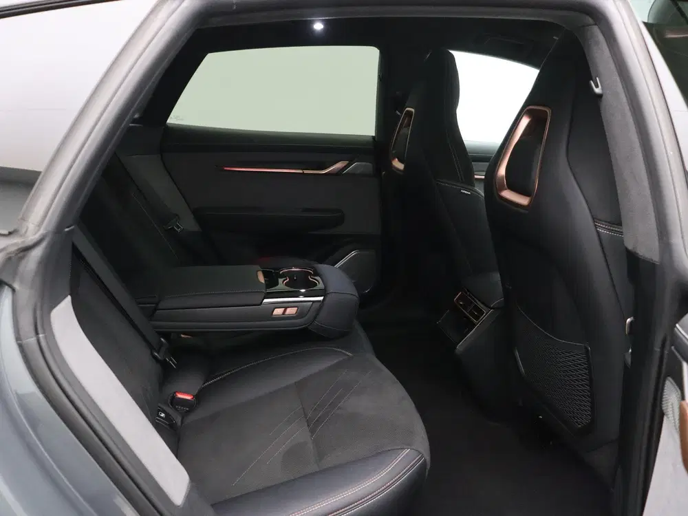 Zeekr 001 AWD Performance 100 kWh uit 2024, foto 4