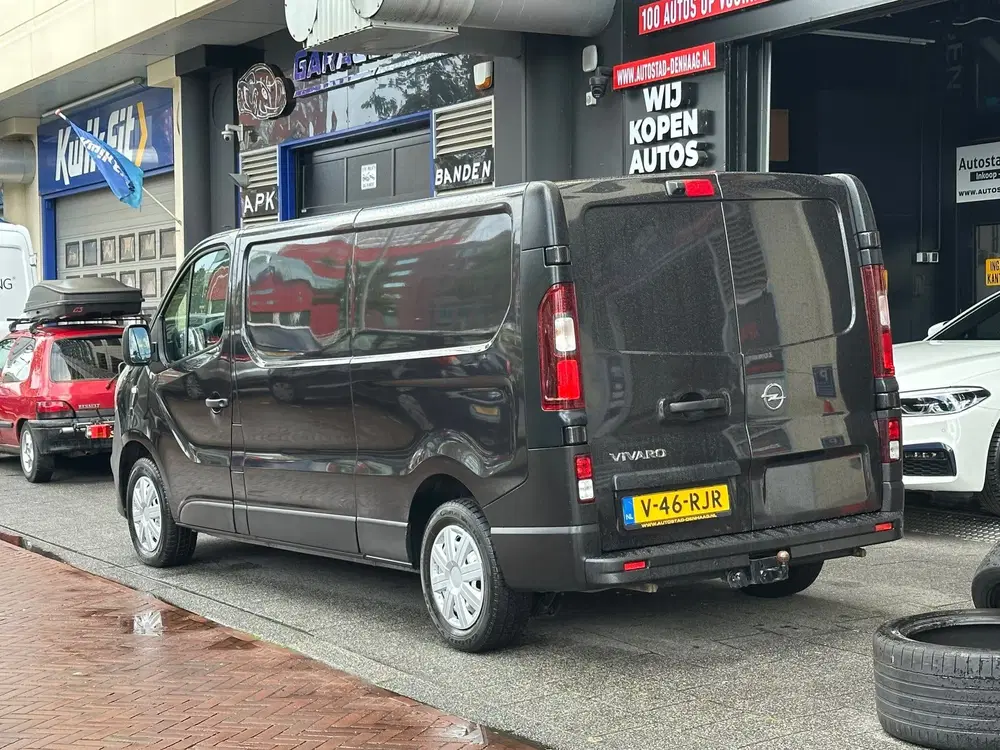 Opel Vivaro 1.6 CDTI L2H1 Business+ EcoFlex Navi Airco uit 2019, foto 2