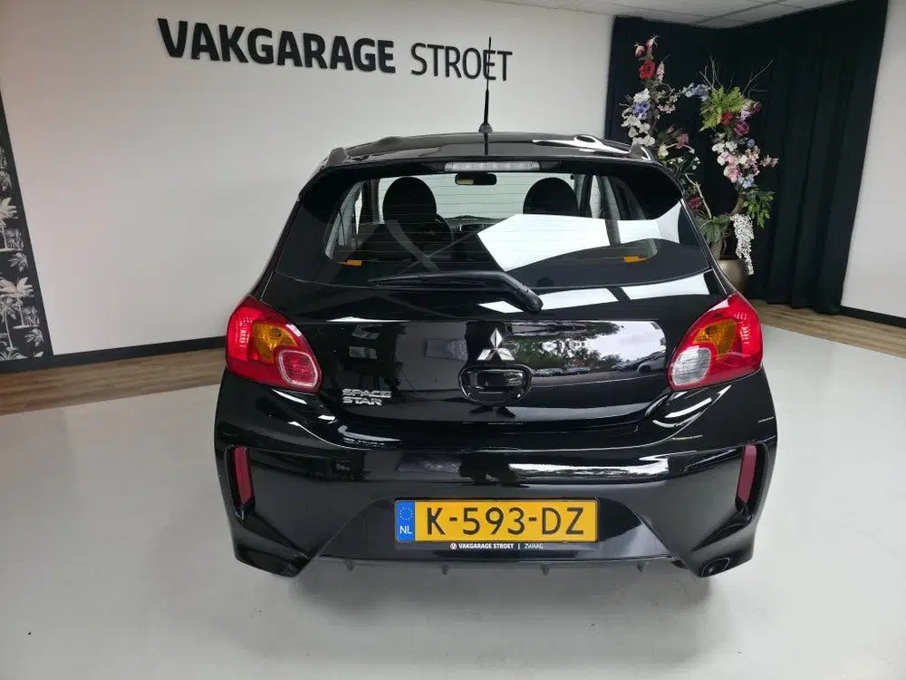 Mitsubishi Space Star 1.0 Cool+ uit 2020, foto 15