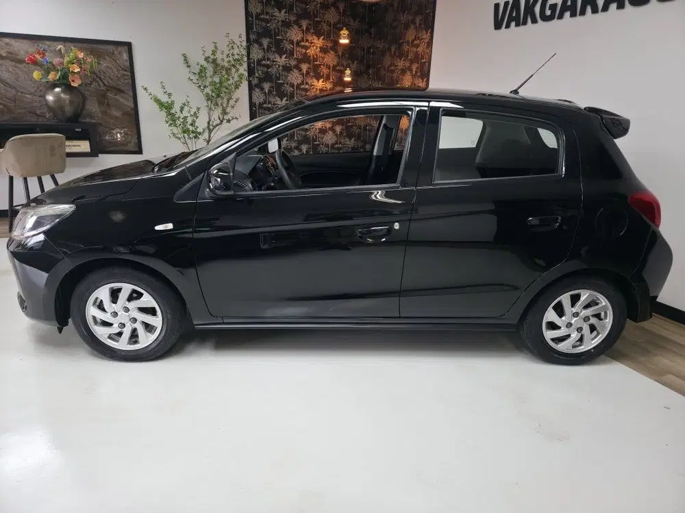 Mitsubishi Space Star 1.0 Cool+ uit 2020, foto 4