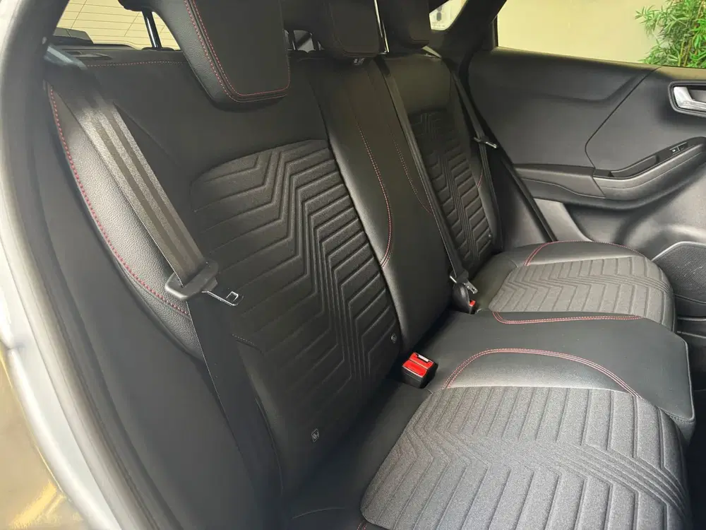 Ford Puma 1.0 Hybrid ST-Line X uit 2022, foto 11