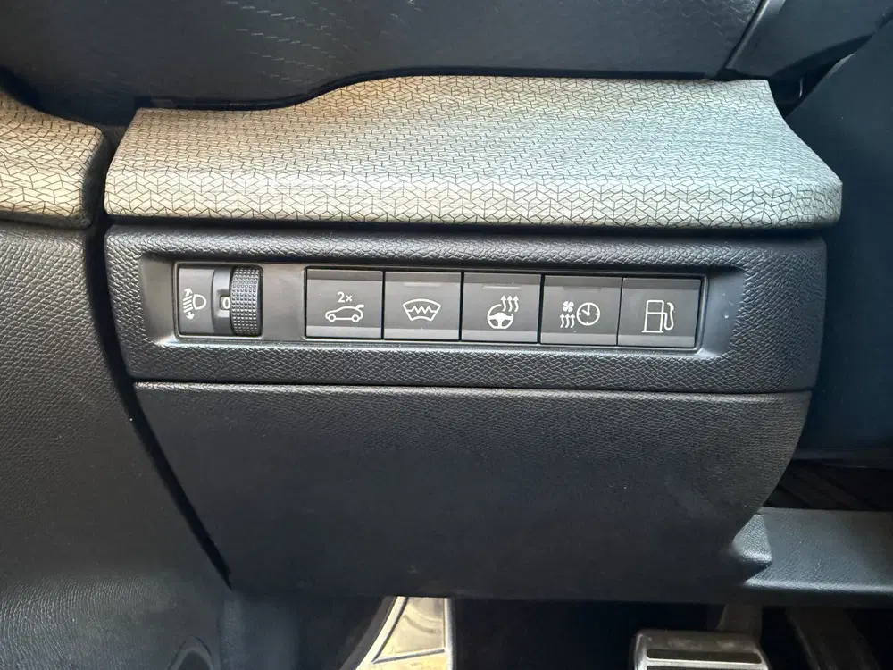 Citroën C5 X 1.6 Plug-in Hybrid 225 Shine bj2022 uit 2022, foto 11