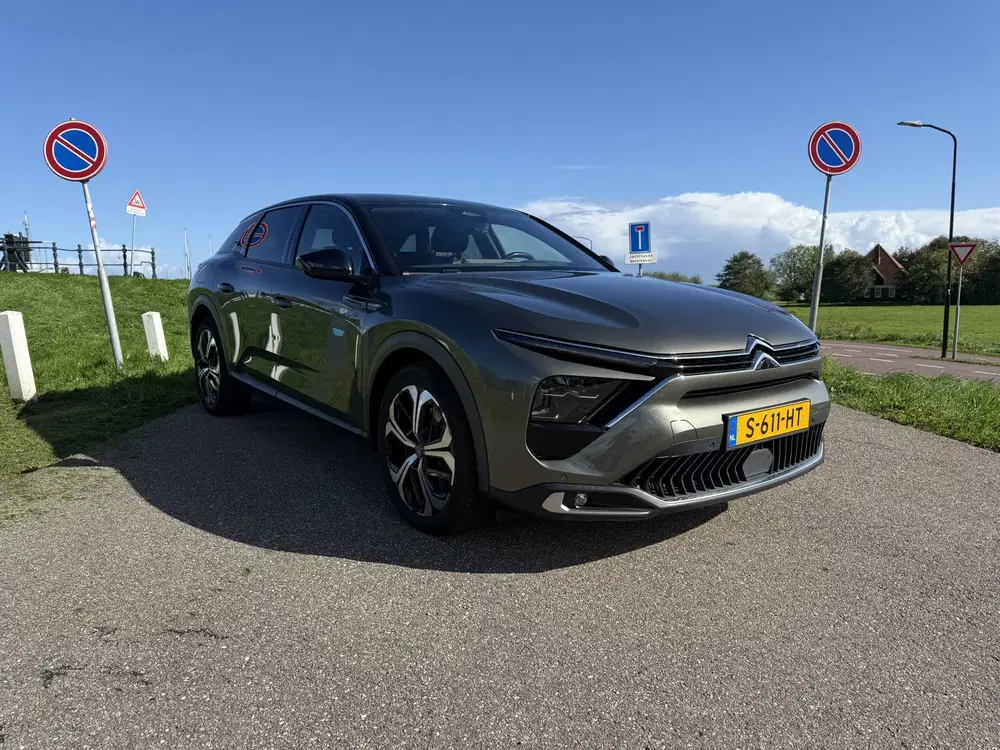 Citroën C5 X 1.6 Plug-in Hybrid 225 Shine bj2022 uit 2022, foto 2