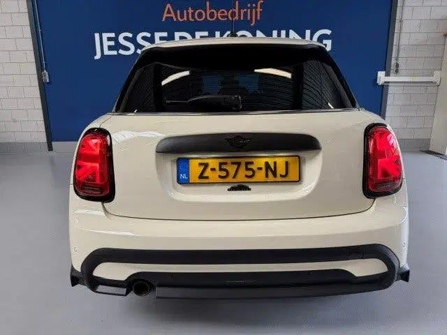 Mini One 1.5 One automaat uit 2021, foto 11