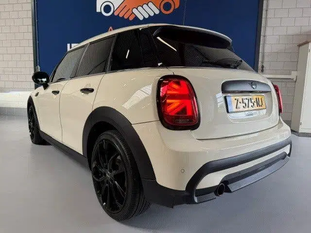 Mini One 1.5 One automaat uit 2021, foto 3