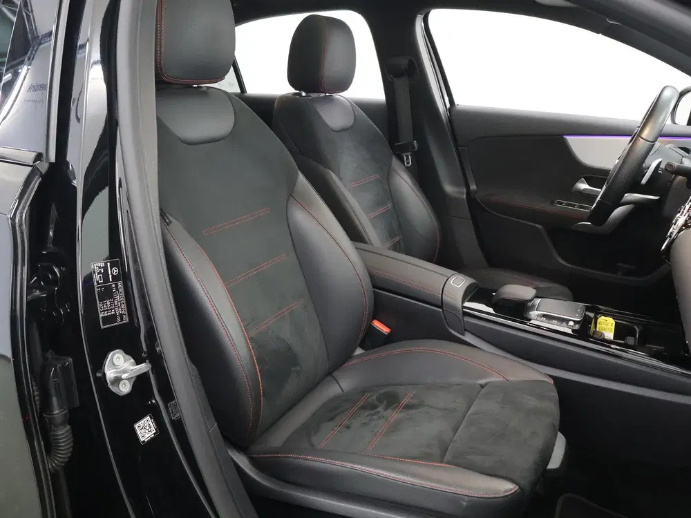 Mercedes-Benz A-Klasse 250 e Business Solution AMG Limited uit 2022, foto 10