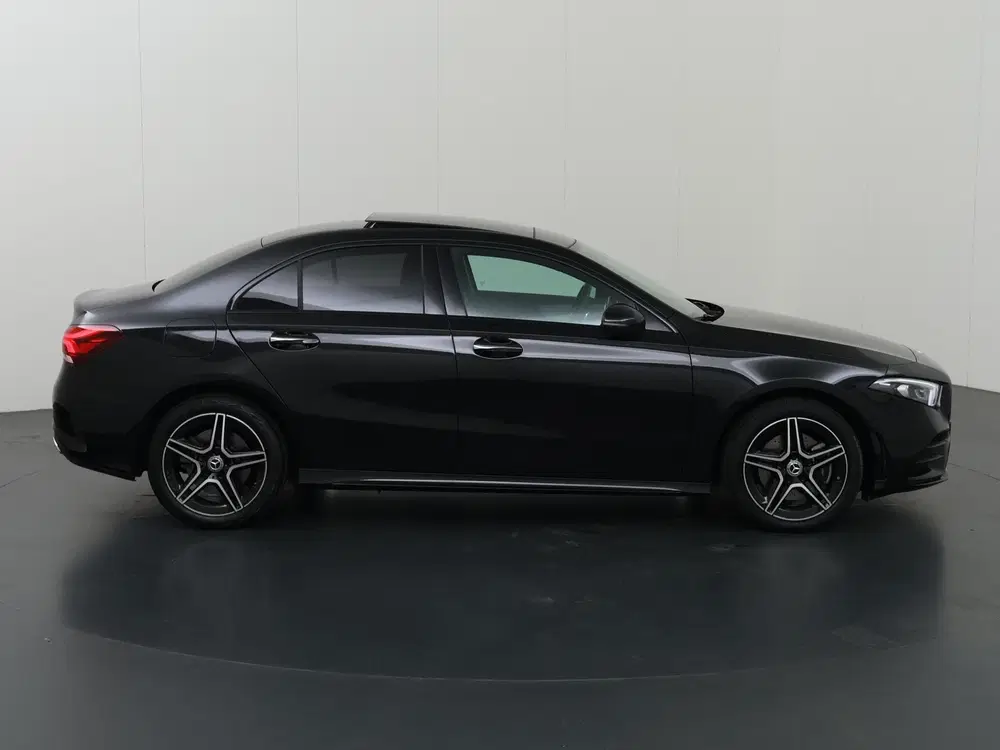 Mercedes-Benz A-Klasse 250 e Business Solution AMG Limited uit 2022, foto 6