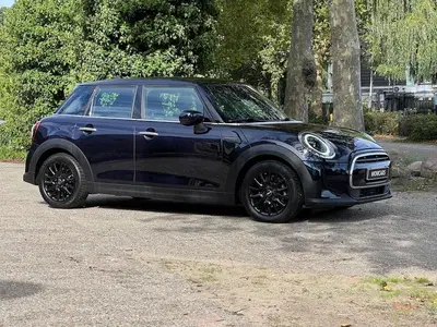 Mini Cooper Cooper 5-deurs 1.5i CarPlay Sportstoel Cli uit 2022