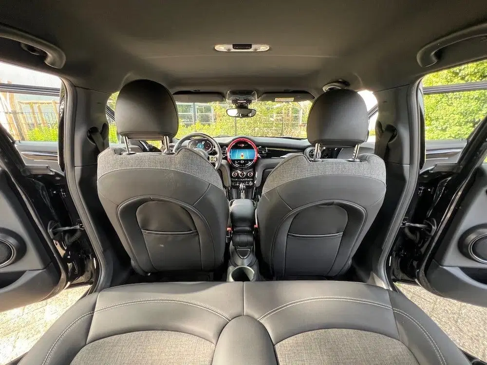 Mini Cooper Cooper 5-deurs 1.5i CarPlay Sportstoel Cli uit 2022, foto 12