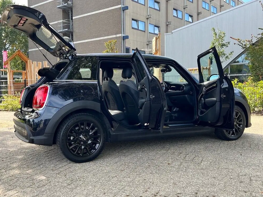Mini Cooper Cooper 5-deurs 1.5i CarPlay Sportstoel Cli uit 2022, foto 13