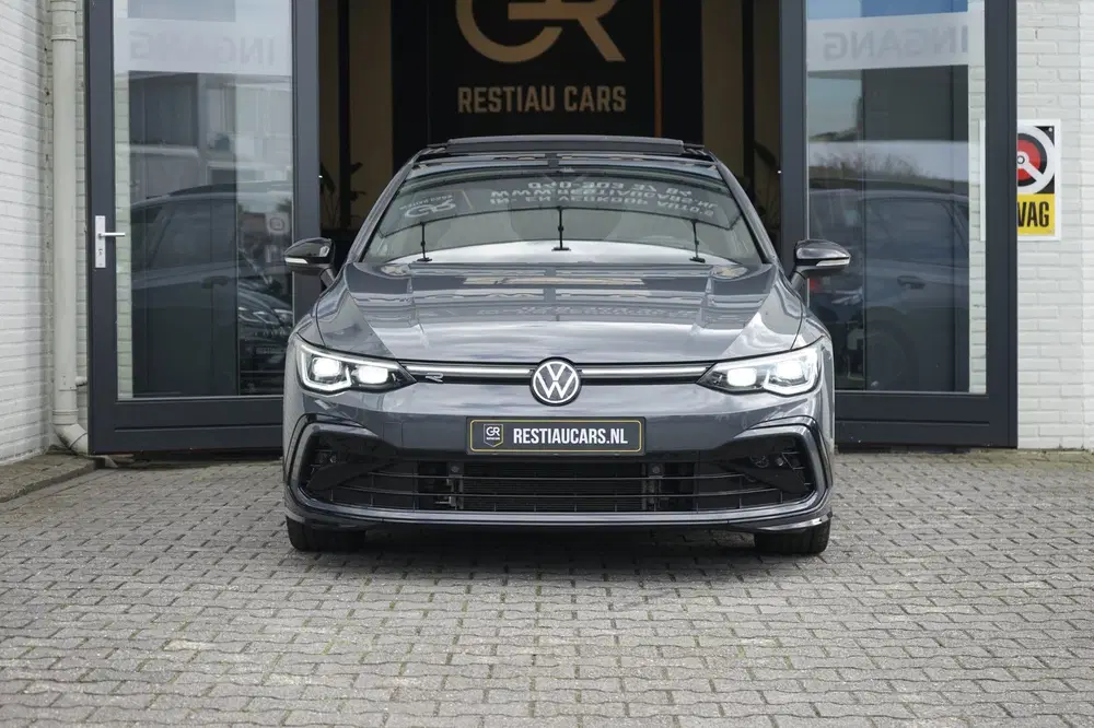 Volkswagen Golf 8 VIII 1.5 eTSI R-Line AUTOMAAT BLACK STYL uit 2022, foto 4