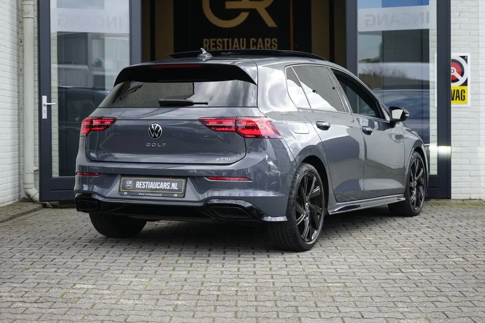 Volkswagen Golf 8 VIII 1.5 eTSI R-Line AUTOMAAT BLACK STYL uit 2022, foto 7