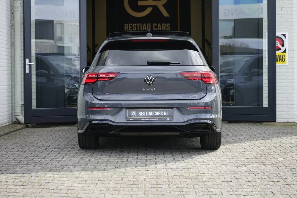 Volkswagen Golf 8 VIII 1.5 eTSI R-Line AUTOMAAT BLACK STYL uit 2022, foto 8