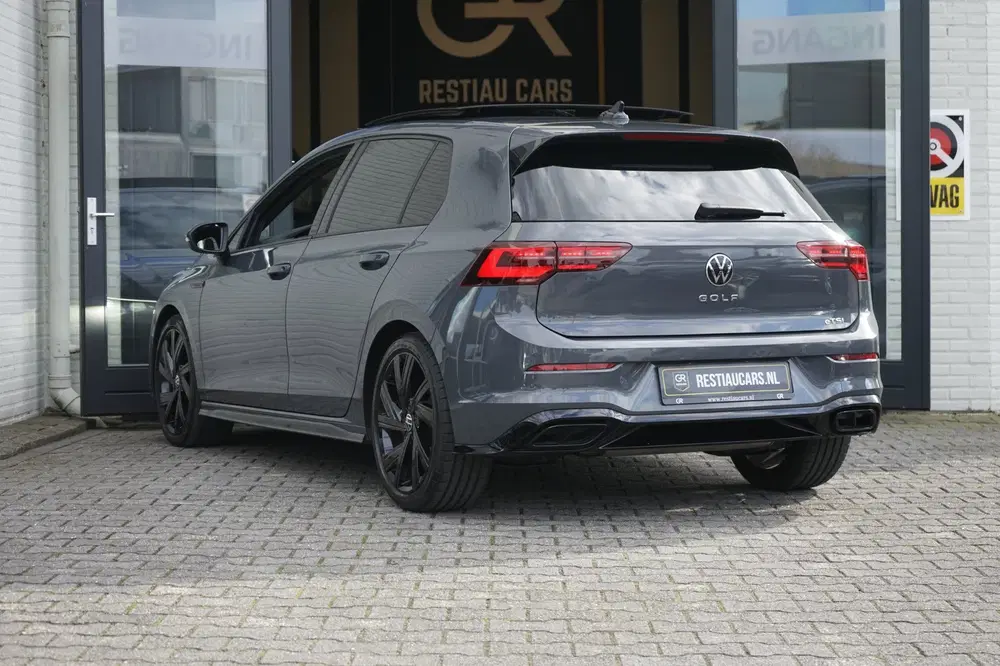 Volkswagen Golf 8 VIII 1.5 eTSI R-Line AUTOMAAT BLACK STYL uit 2022, foto 9