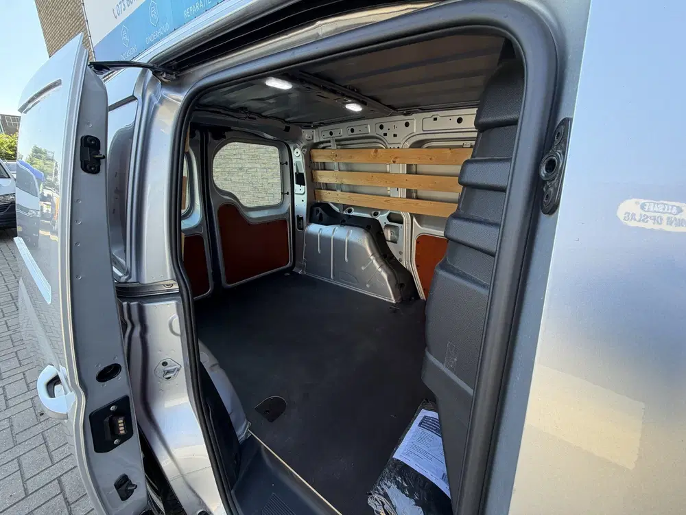 Volkswagen Caddy 2.0 TDI 123PK Automaat 1st Edition Eu uit 2021, foto 15
