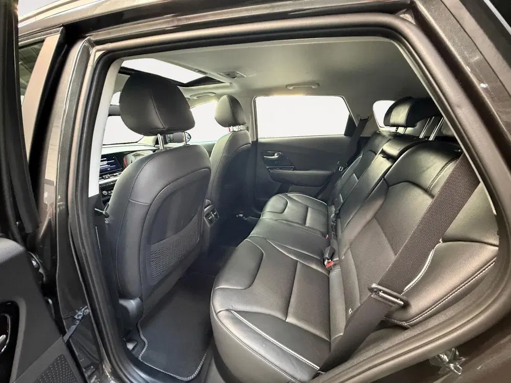 Kia Niro ExecutiveLine 64 kWh Full options uit 2021, foto 14