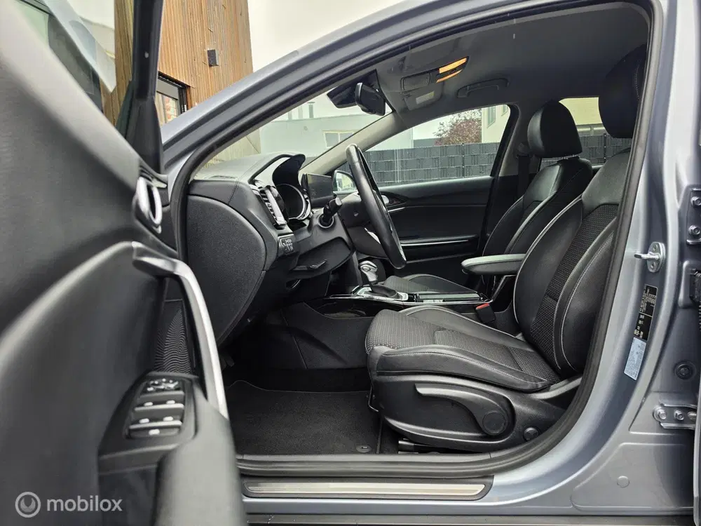 Kia XCeed 1.6 GDI PHEV 140PK CARPLAY LED NAVI CLIMA uit 2021, foto 11