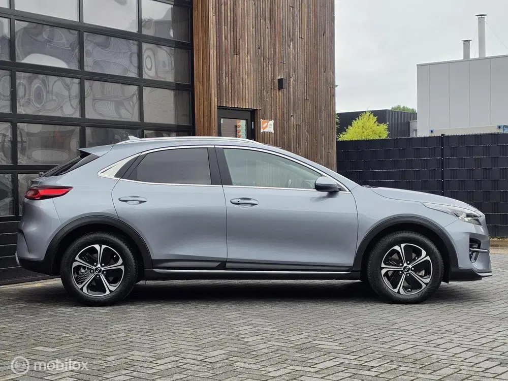 Kia XCeed 1.6 GDI PHEV 140PK CARPLAY LED NAVI CLIMA uit 2021, foto 5