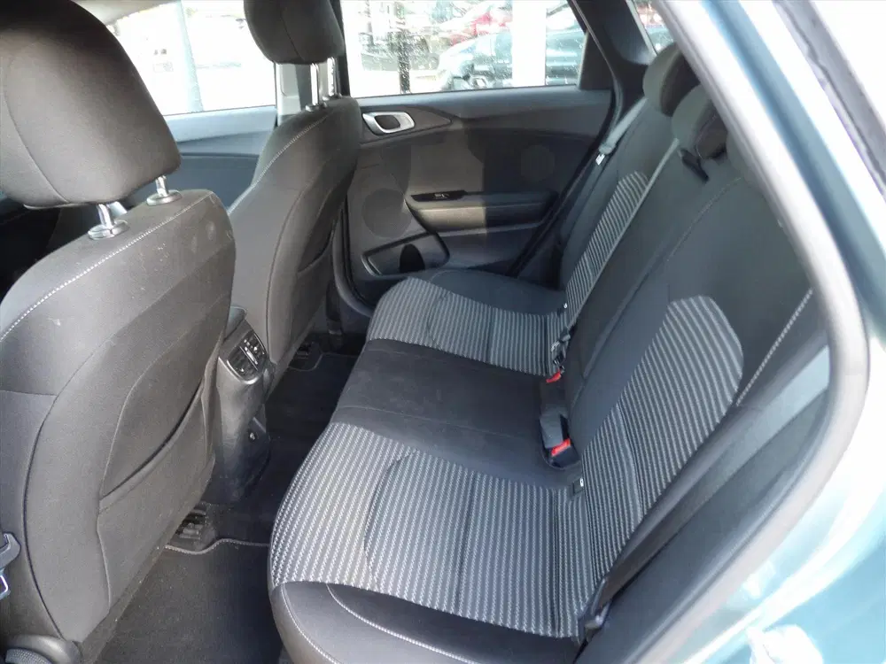 Kia Ceed 1.5 Turbo 140pk AUTOMAAT DynamicLine 26.00 uit 2024, foto 11