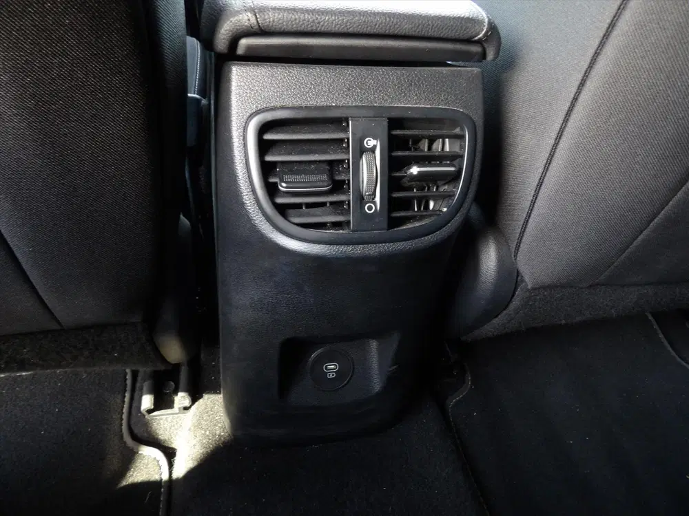 Kia Ceed 1.5 Turbo 140pk AUTOMAAT DynamicLine 26.00 uit 2024, foto 15