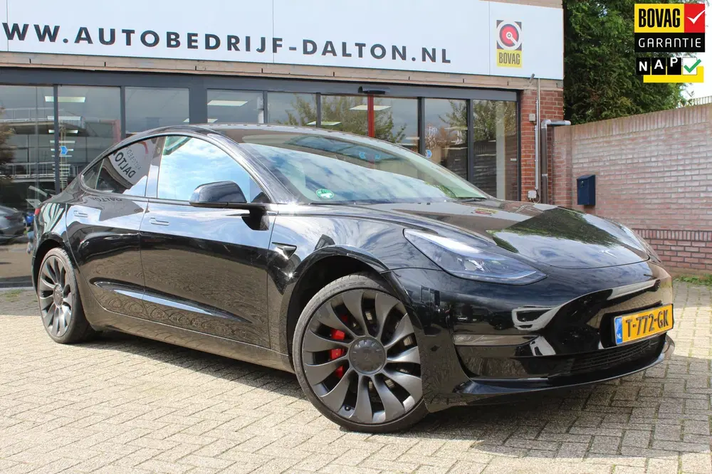 Tesla Model 3 Performance AWD 75 kWh SOH 92% 1 EIG uit 2023