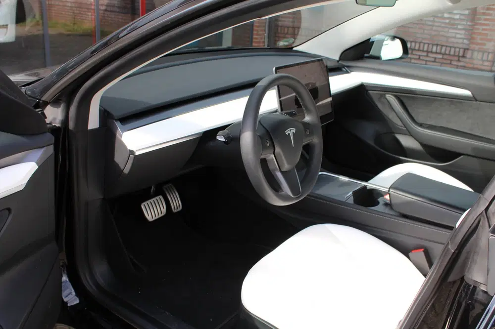 Tesla Model 3 Performance AWD 75 kWh SOH 92% 1 EIG uit 2023, foto 13