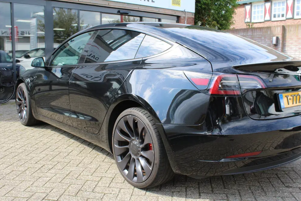 Tesla Model 3 Performance AWD 75 kWh SOH 92% 1 EIG uit 2023, foto 4