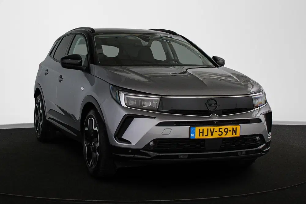 Opel Grandland 1.2 Turbo Hybrid Ultimate Leder Stoelventi uit 2025, foto 2