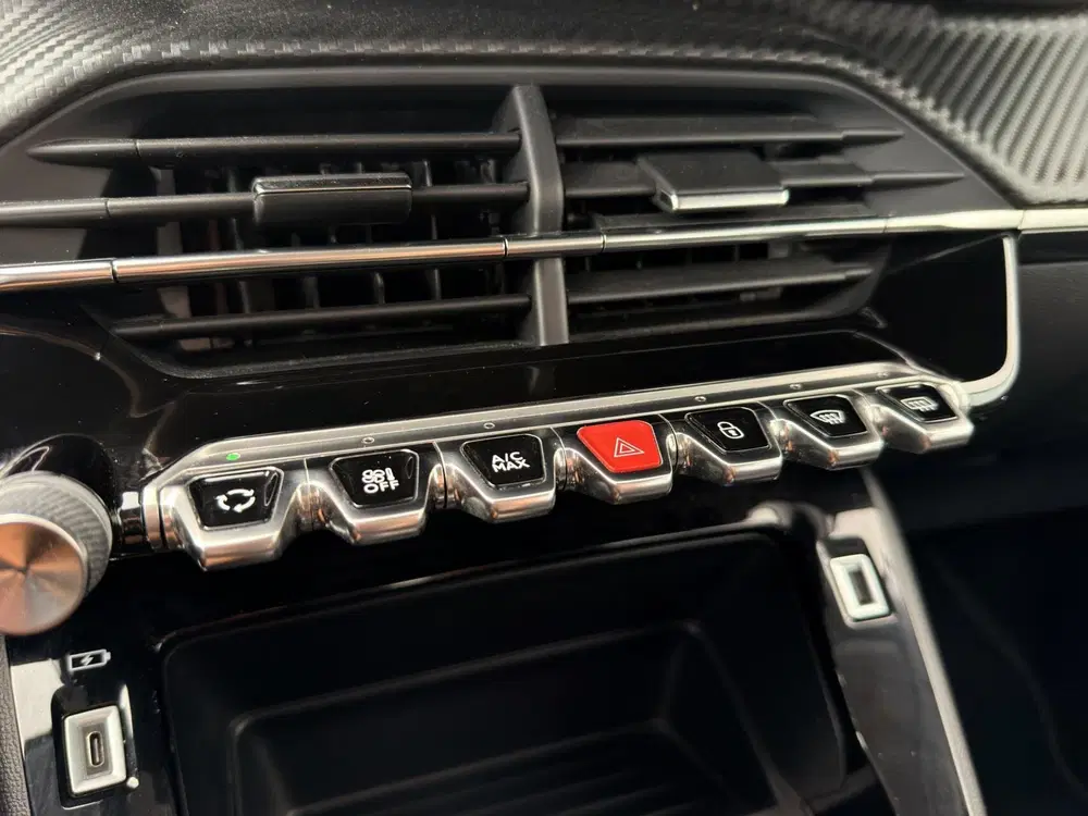 Peugeot 208 EV Blue Lease Allure AppleCarplay uit 2021, foto 15