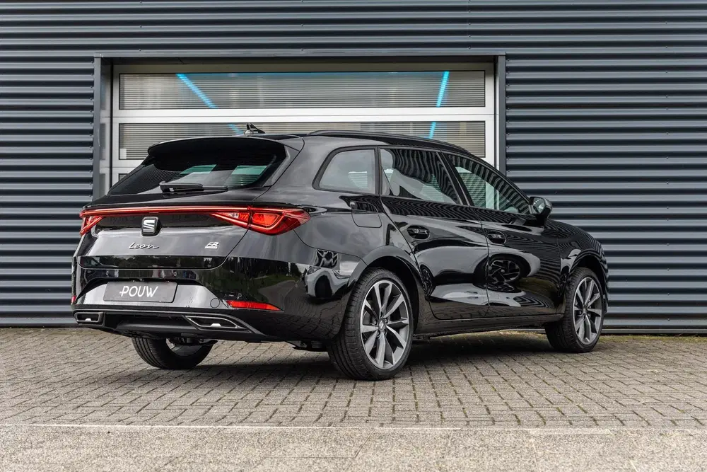 SEAT Leon 1.5 TSI 204pk e-Hybrid FR Business uit 2026, foto 2