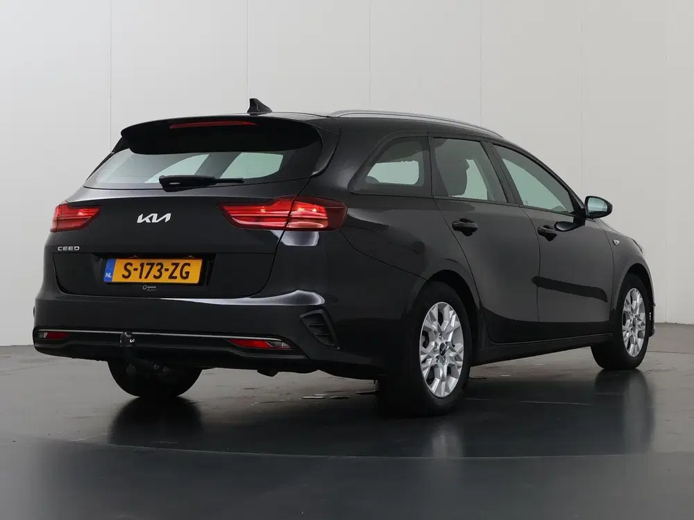 Kia Ceed 1.0 T-GDi ComfortLine uit 2023, foto 2