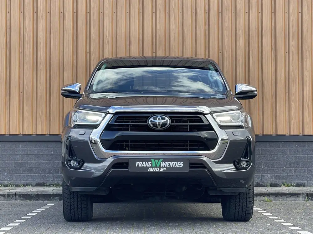 Toyota Hilux 2.8 D-4D Double Cab Executive uit 2024, foto 2