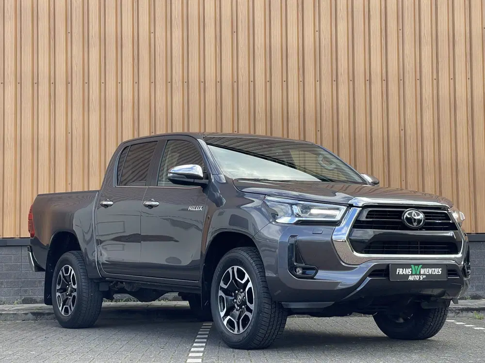 Toyota Hilux 2.8 D-4D Double Cab Executive uit 2024, foto 3