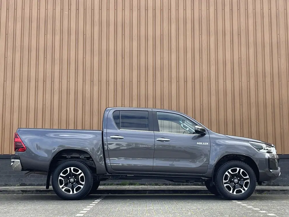 Toyota Hilux 2.8 D-4D Double Cab Executive uit 2024, foto 4