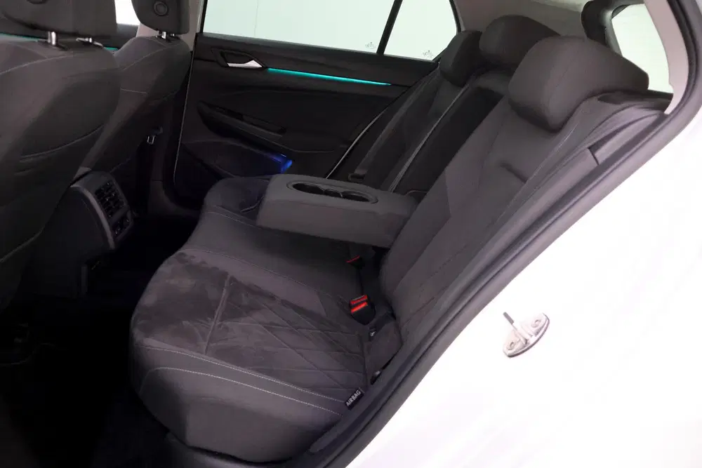 Volkswagen Golf 1.5 TSI 150pk STYLE PANO uit 2020, foto 11