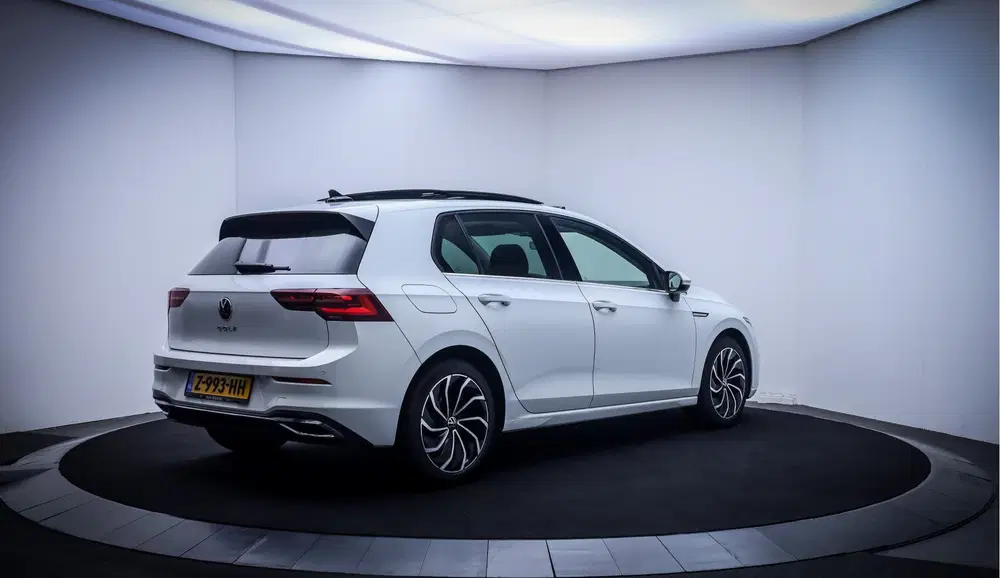 Volkswagen Golf 1.5 TSI 150pk STYLE PANO uit 2020, foto 5