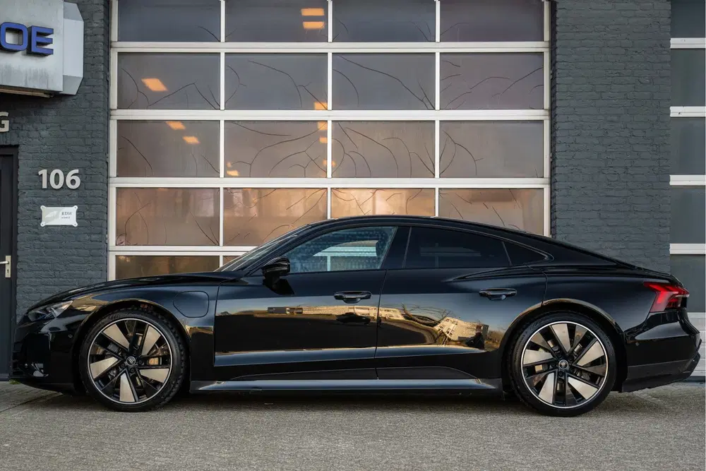 Audi e-tron GT GT edition ZERO 93 kWh Panorama uit 2021, foto 2