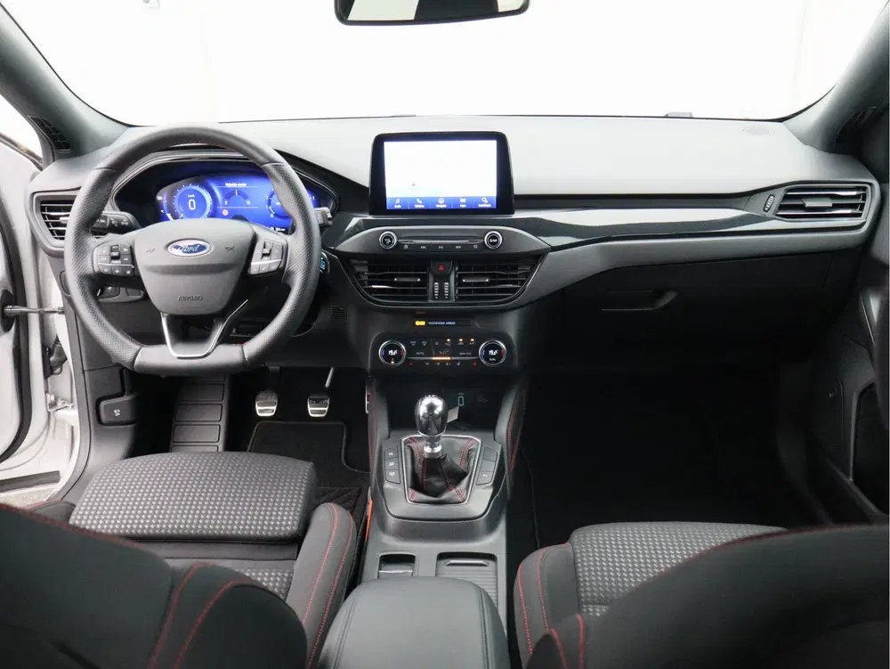 Ford Focus 1.0 EcoBoost Hybrid ST Line X Business uit 2021, foto 2