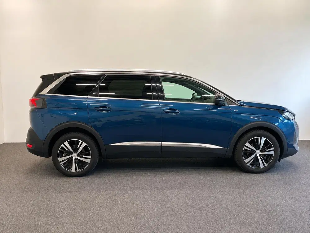 Peugeot 5008 1.2 PureTech GT 7 persoons Panoramdak Trek uit 2023, foto 5