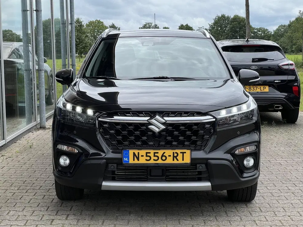 Suzuki S-Cross 1.4 Boosterjet Style Smart Hybrid uit 2021, foto 2