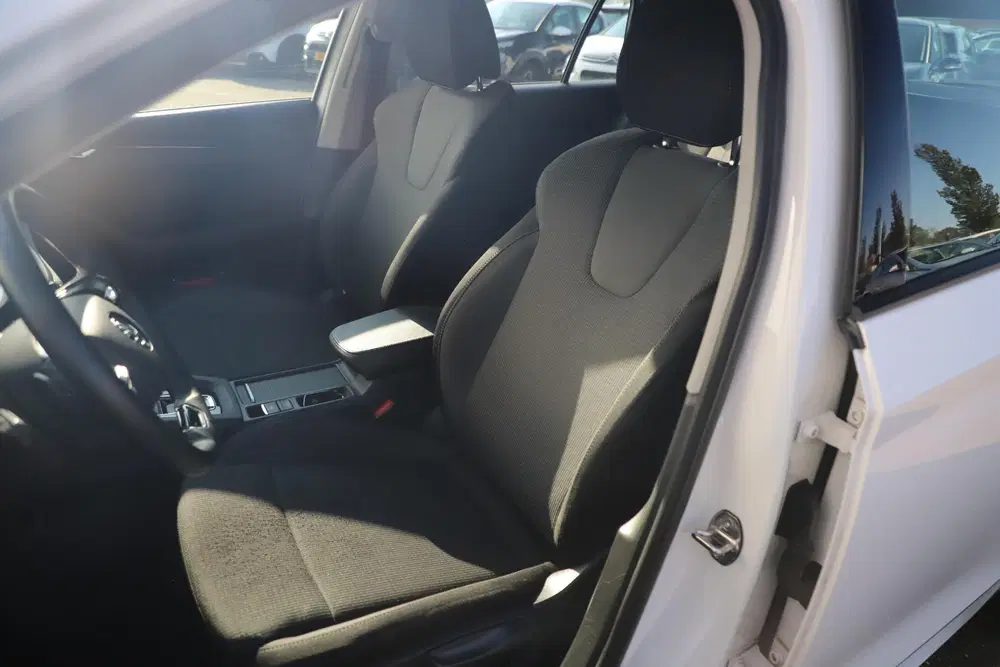 Skoda Octavia 1.0 e-TSI Business Edition 110PK Automaa uit 2021, foto 7