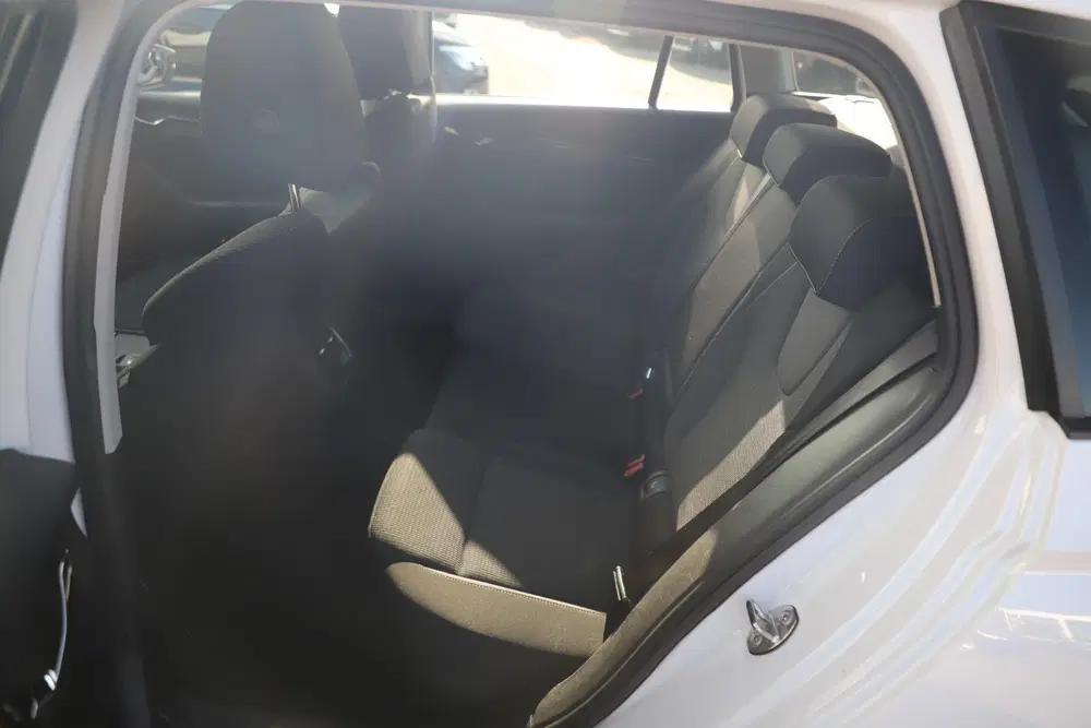 Skoda Octavia 1.0 e-TSI Business Edition 110PK Automaa uit 2021, foto 8