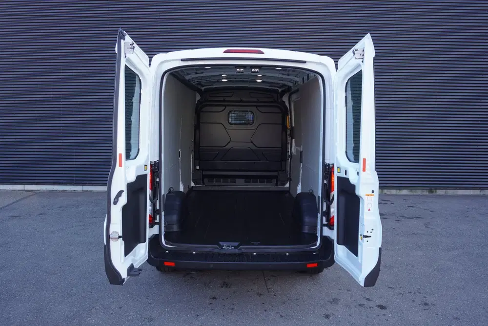Ford Transit 350 L3H2 130pk Automaat Cruise control Air uit 2024, foto 3