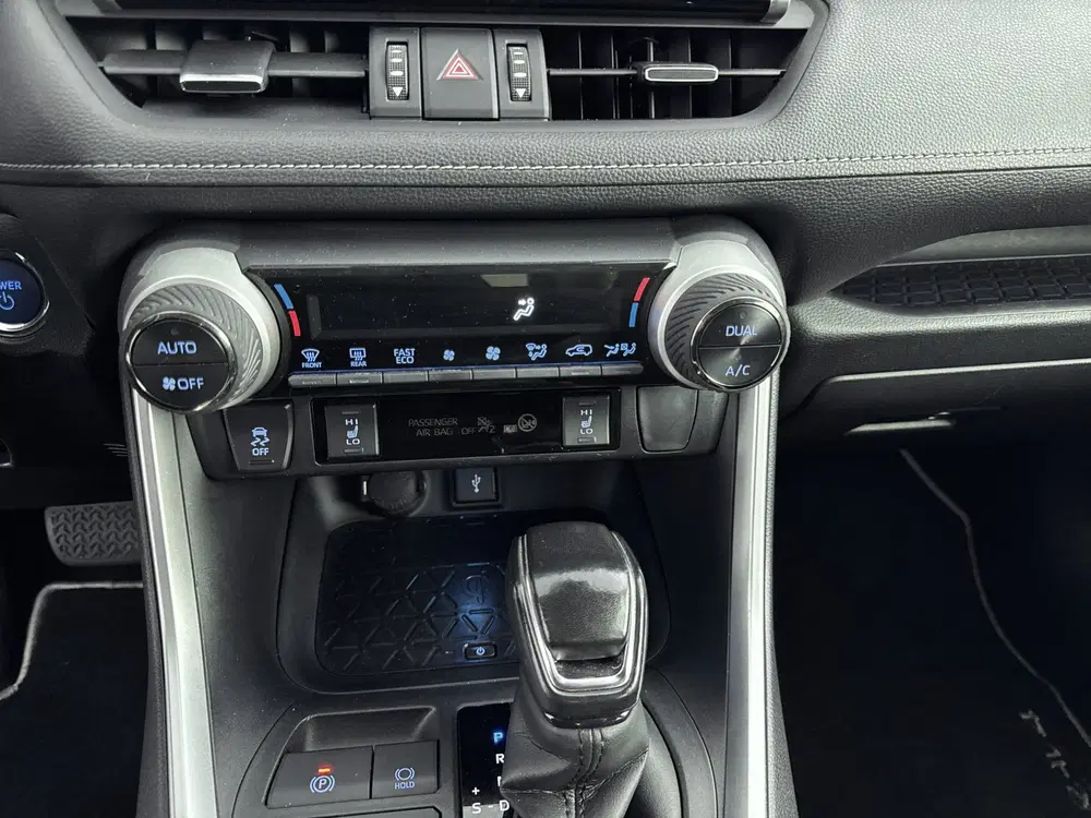 Toyota RAV 4 2.5 Hybrid AWD Executive uit 2020, foto 14