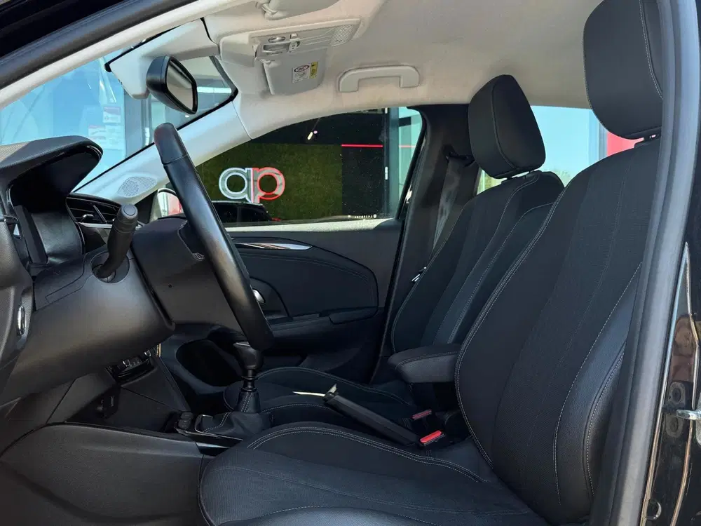 Opel Corsa 1.2 Elegance uit 2020, foto 11