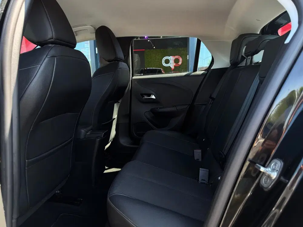 Opel Corsa 1.2 Elegance uit 2020, foto 12