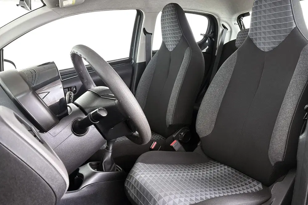 Peugeot 108 1.0 e-VTi Active Airco Metallic NL-Auto BT uit 2021, foto 6