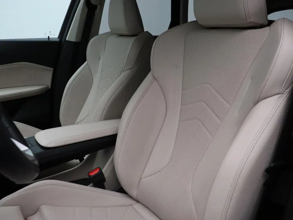 BMW X1 xDrive30e uit 2023, foto 11