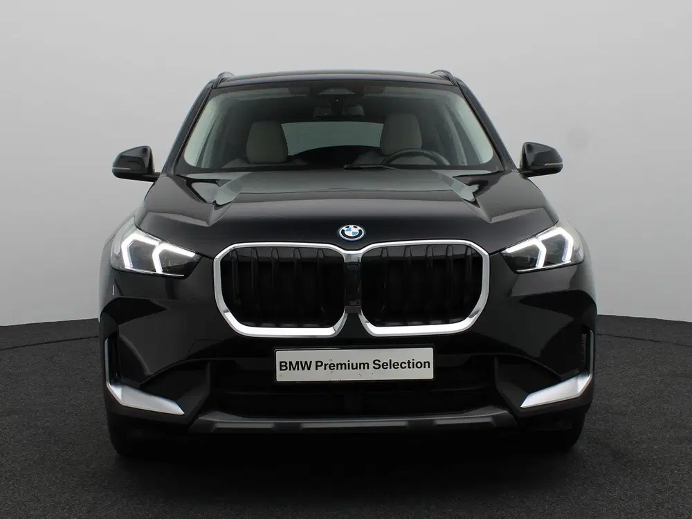 BMW X1 xDrive30e uit 2023, foto 3