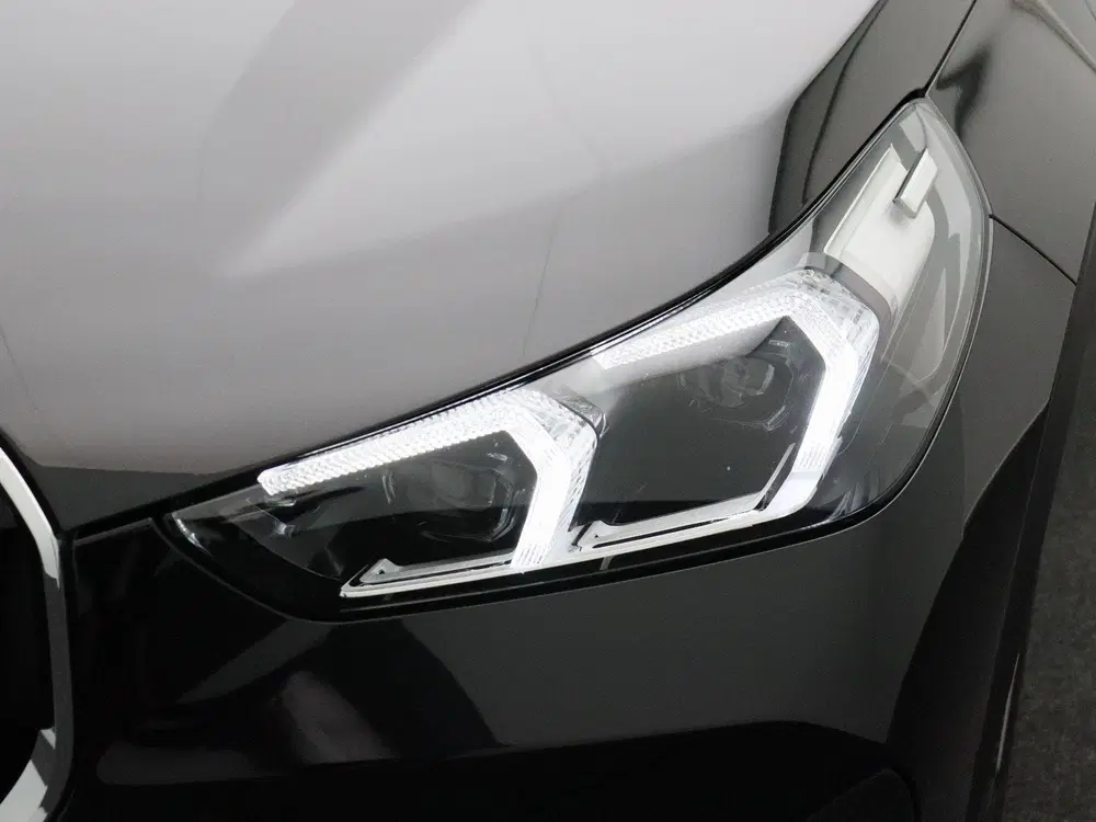 BMW X1 xDrive30e uit 2023, foto 8